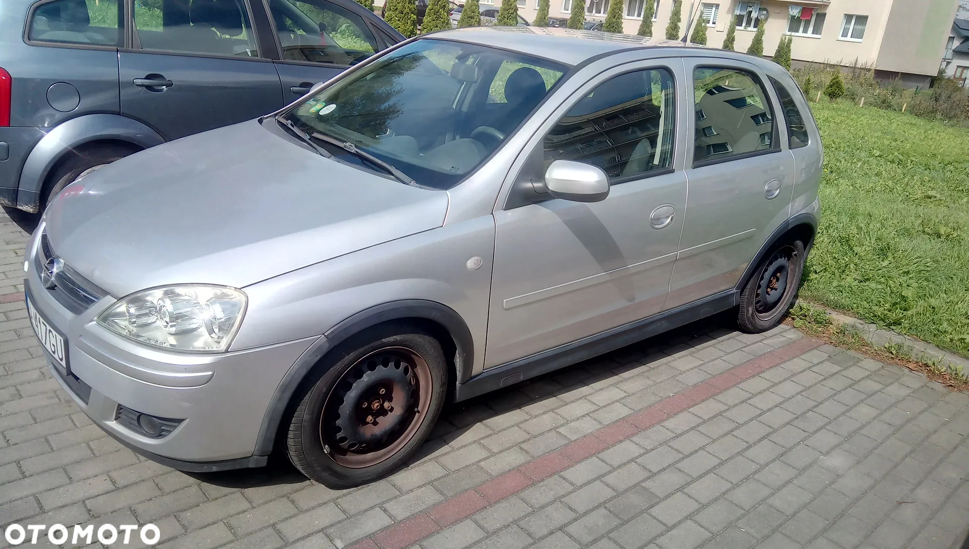 Opel Corsa 1.2 16V Essentia - 2