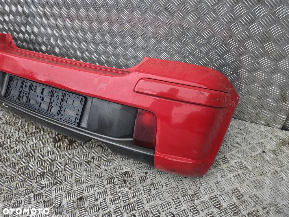 ZDERZAK TYLNY TOYOTA YARIS I - 2