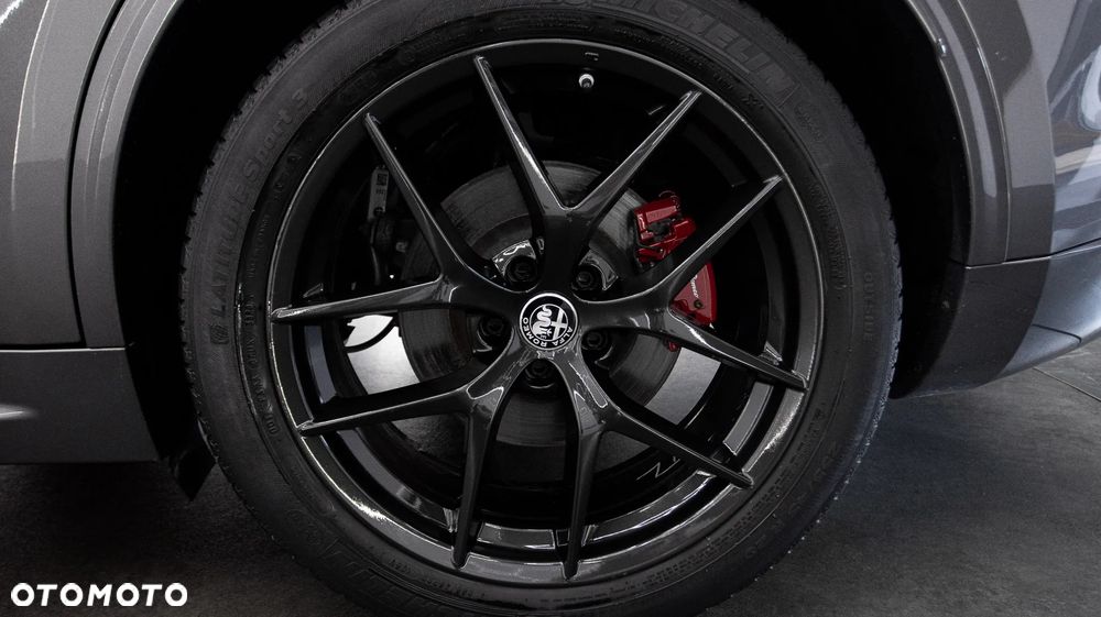 Alfa Romeo Stelvio 2.0 Turbo Veloce Q4 - 11