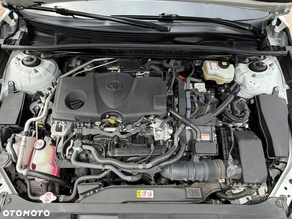 Toyota Camry 2.5 Hybrid Executive CVT - 25
