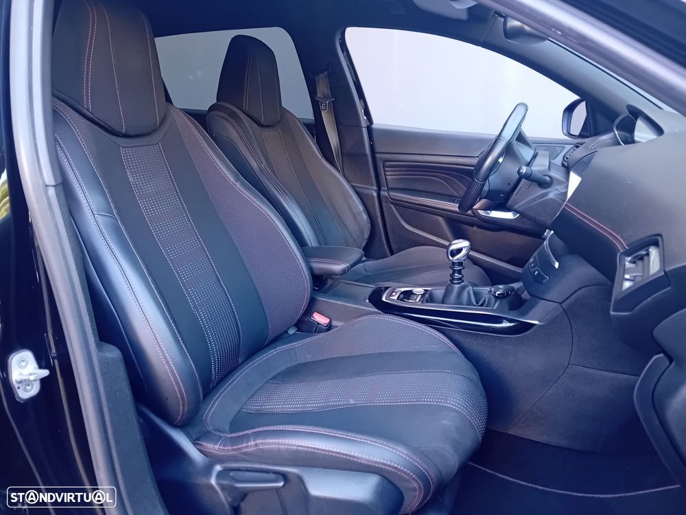 Peugeot 308 1.2 PureTech GT Line - 10