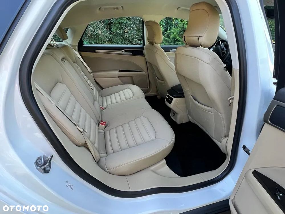 Ford Mondeo 2.0 TDCi Trend - 13