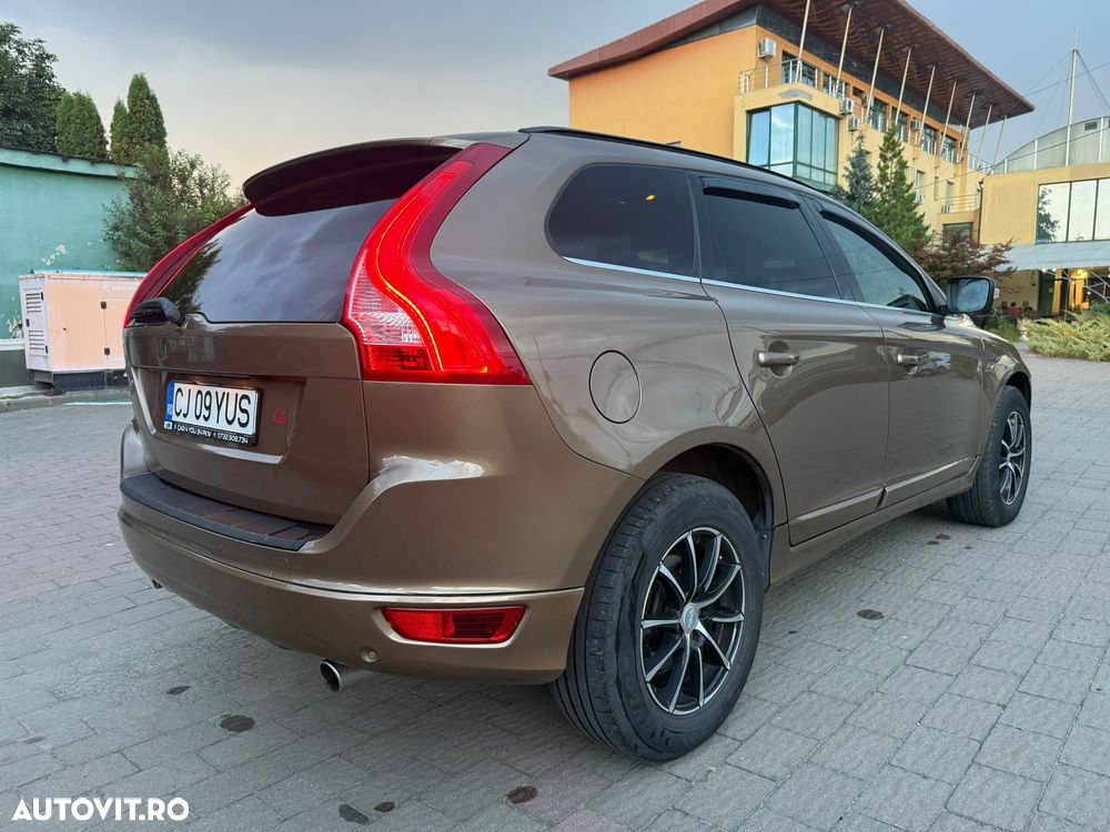 Volvo XC 60 D5 AWD Summum - 7