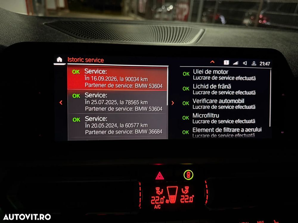 BMW Seria 3 330i Aut. Sport Line - 38