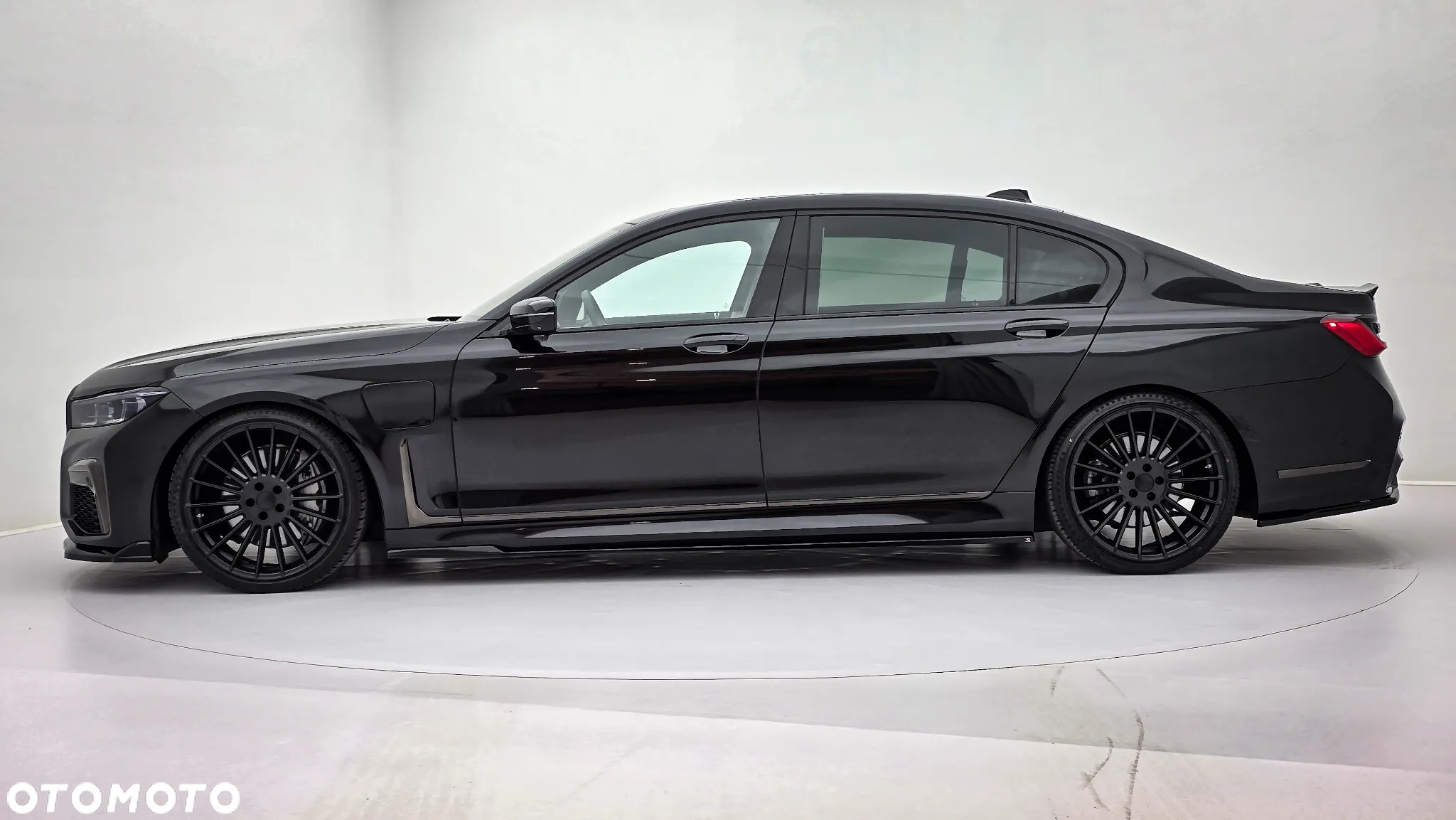 BMW Seria 7 - 8