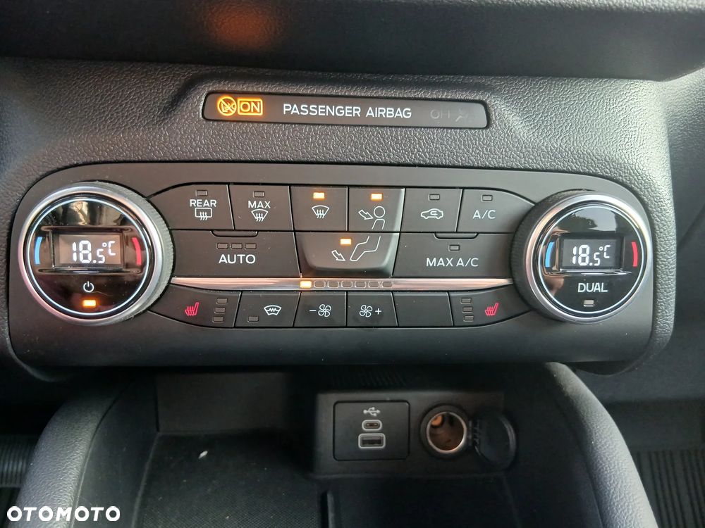 Ford Kuga 1.5 EcoBlue FWD ST-Line X - 22