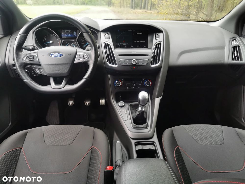 Ford Focus 1.5 EcoBoost STart-Stopp-System ST-LINE - 15