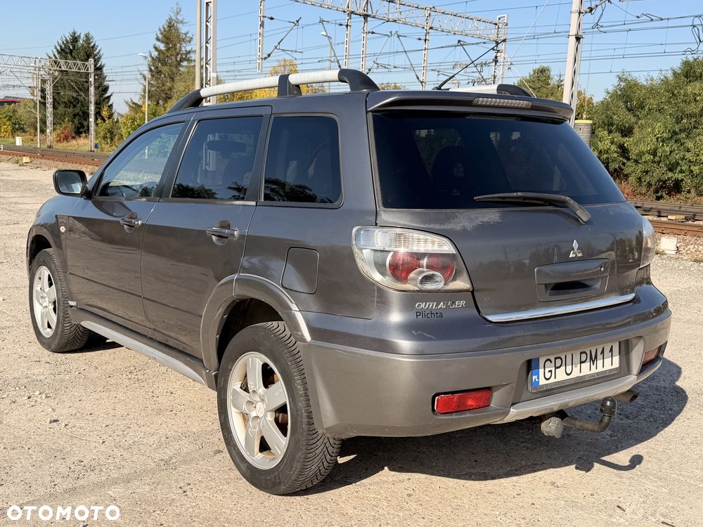 Mitsubishi Outlander 2006 photo 4