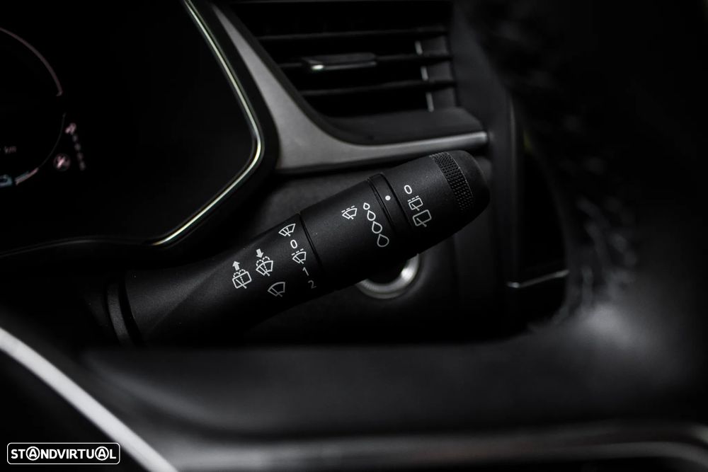 Renault Captur E-TECH 160 INTENS - 14