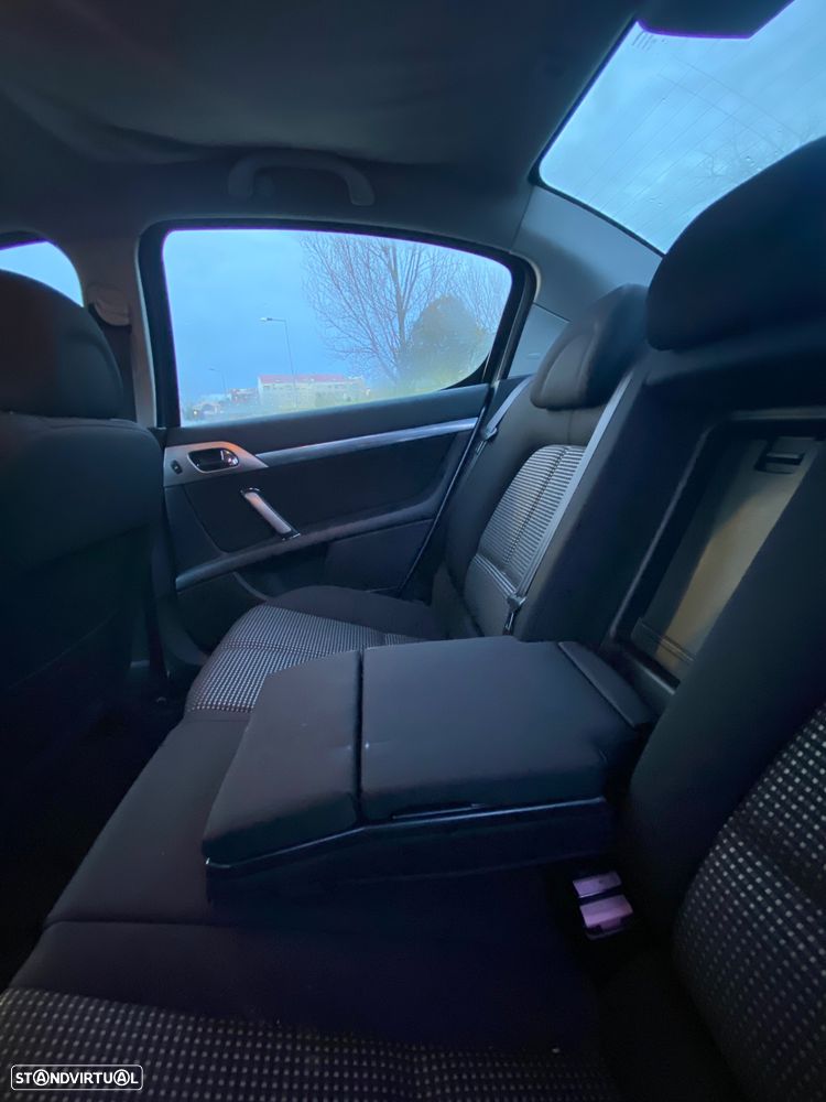 Peugeot 407 1.6 HDi Executive - 8