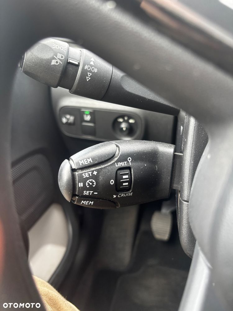 Citroën C3 BlueHDi 100 S&S FEEL PACK - 7