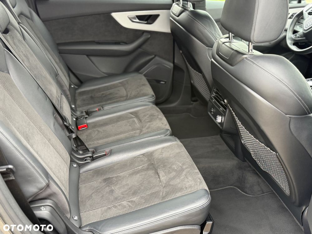 Audi Q7 - 14