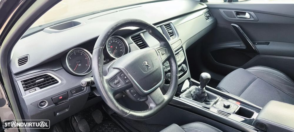 Peugeot 508 SW HDi FAP 140 Allure - 17