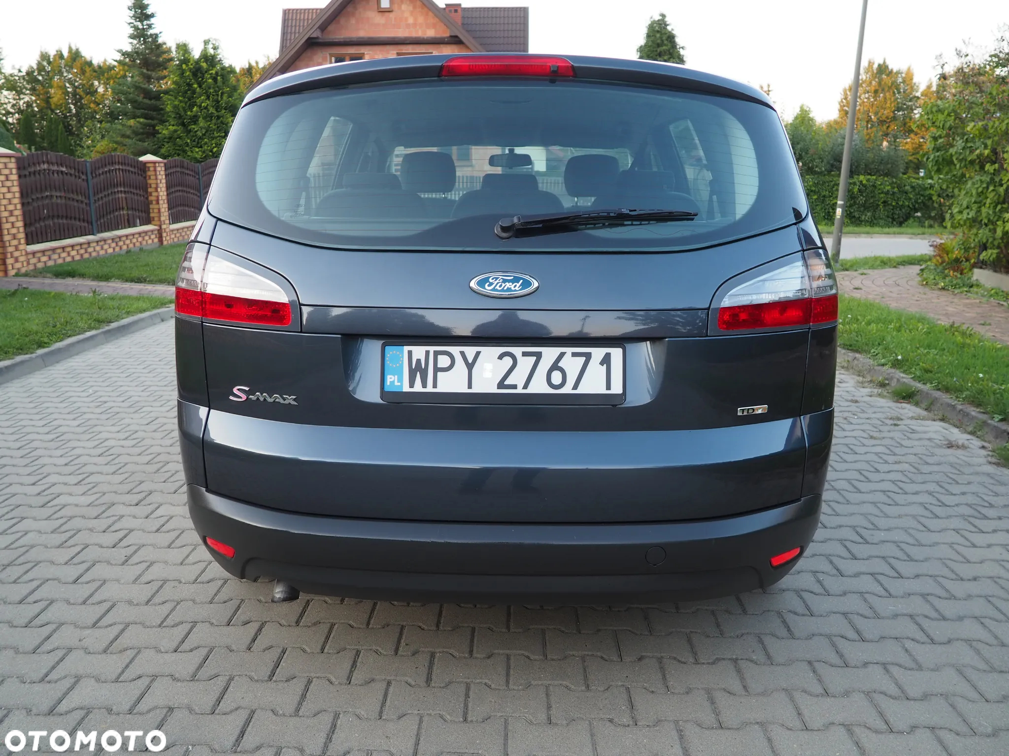 Ford S-Max - 14