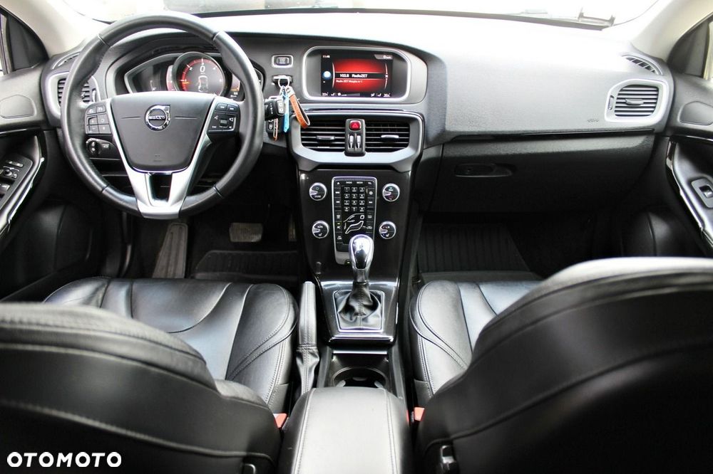 Volvo V40 D3 Geartronic Kinetic - 14