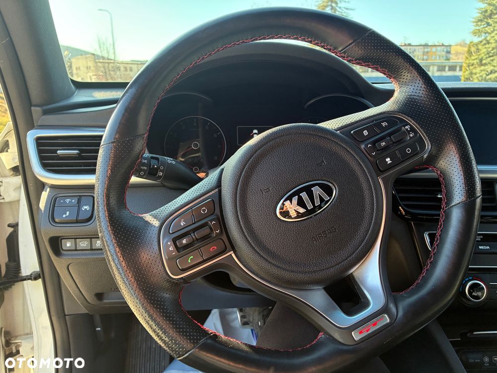Kia Optima 2.0 T-GDI GT - 24