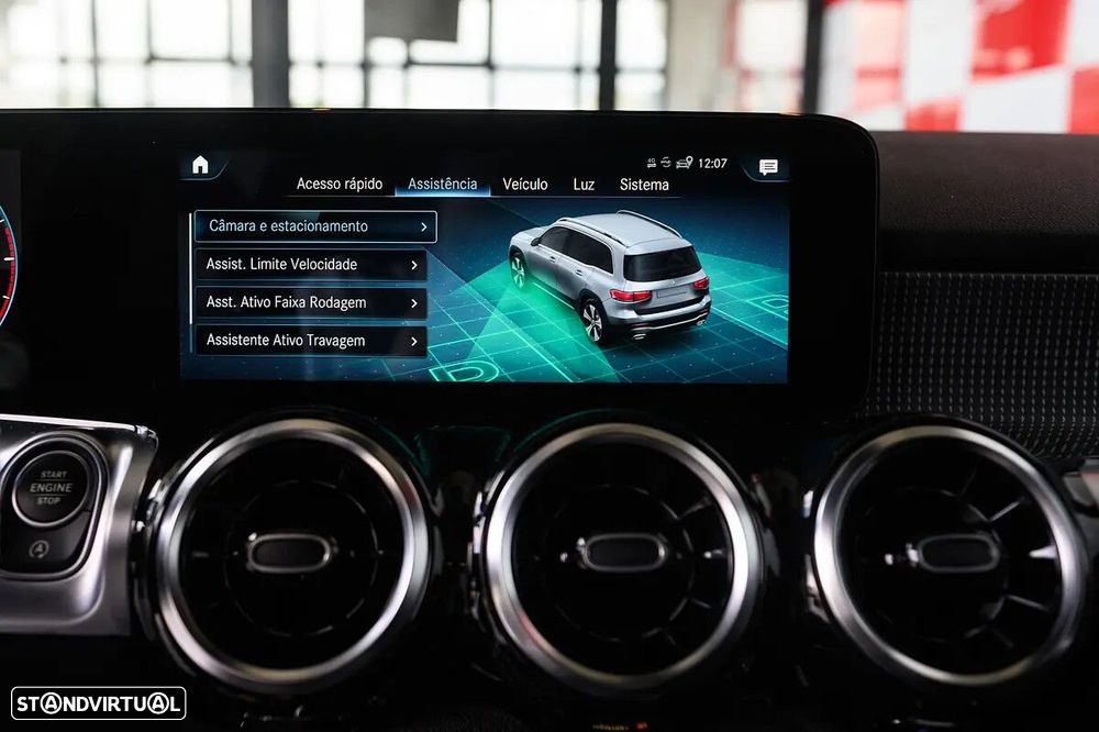 Mercedes-Benz GLB 200 d - 39