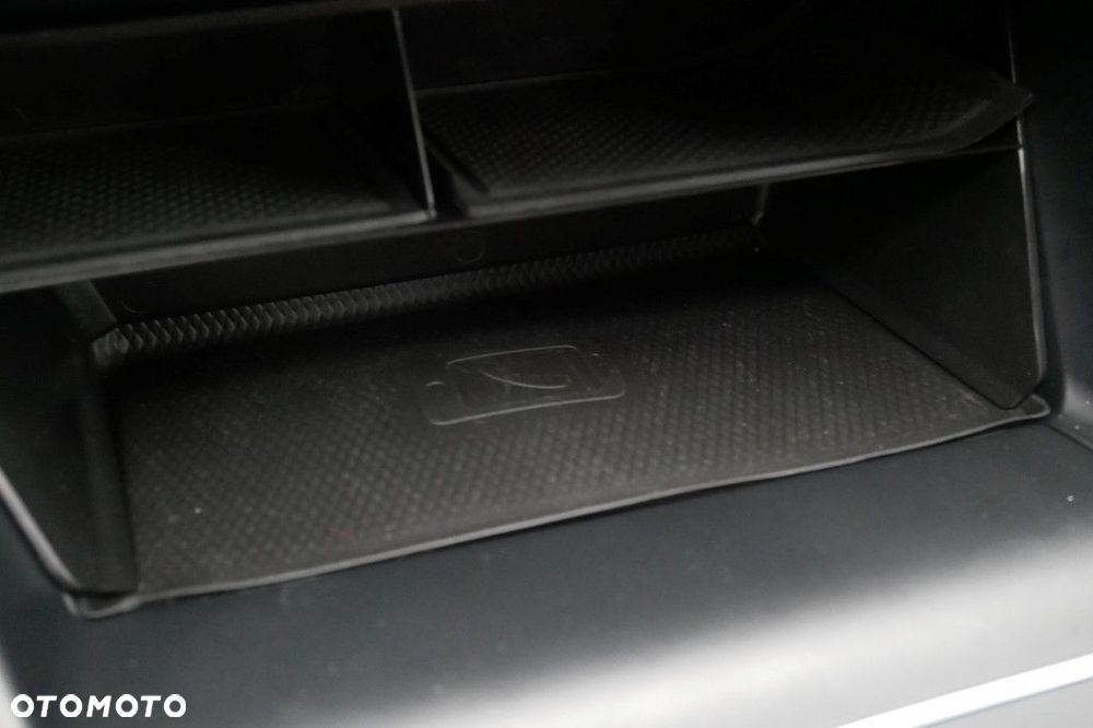 Volkswagen Golf - 19