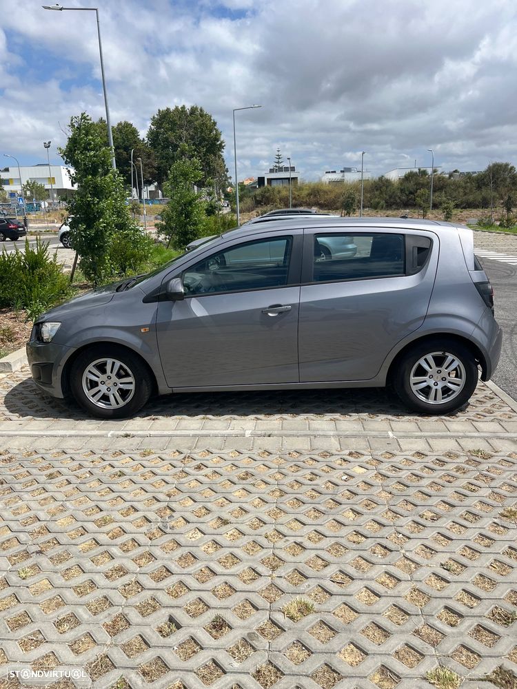 Chevrolet Aveo 1.2 LT - 9