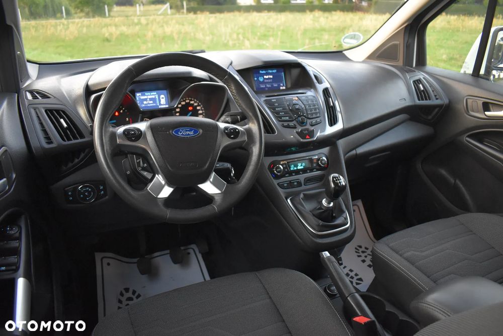 Ford Tourneo Connect - 24
