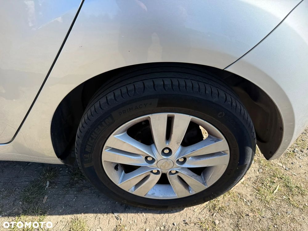 Hyundai ix20 1.4 CRDi blue Style - 12