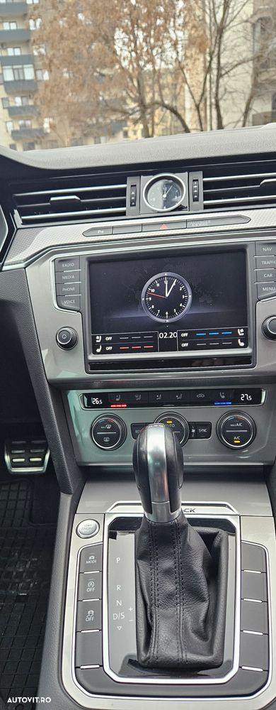 Volkswagen Passat 2.0 TDI DSG 4Motion Highline - 10