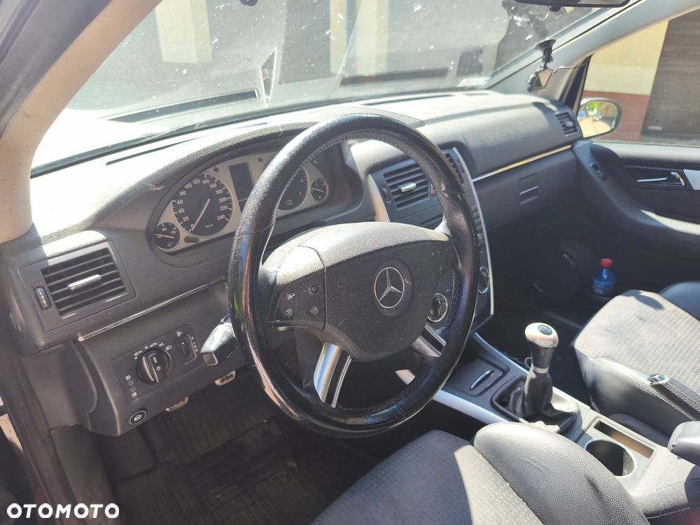 Mercedes-Benz Klasa B 150 - 6