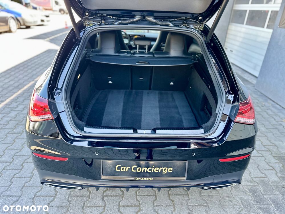 Mercedes-Benz CLA 250 4Matic Shooting Brake 7G-DCT AMG Line - 33
