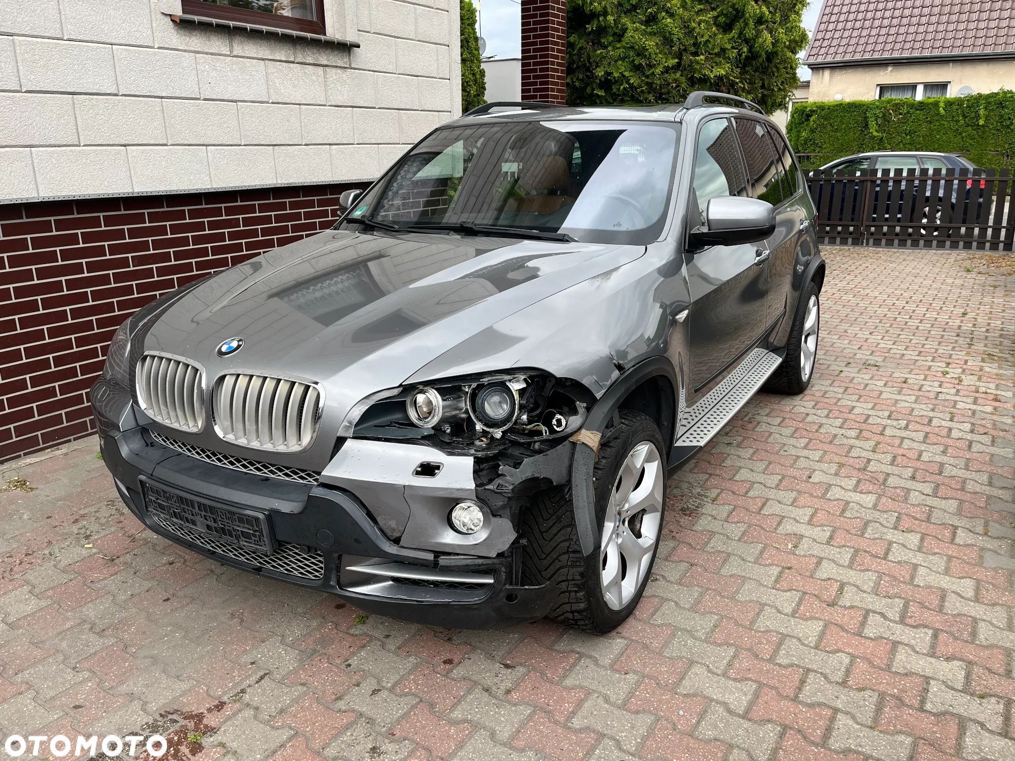 BMW X5 xDrive48i - 1