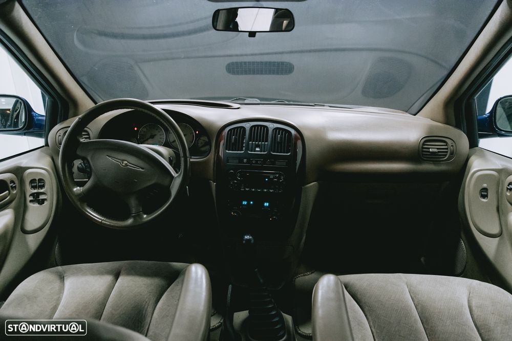 Chrysler Grand Voyager 2.5 CRD LX - 45