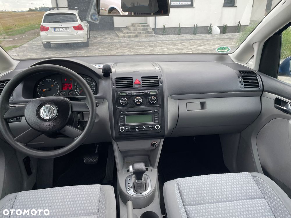 Volkswagen Touran 2.0 TDI DSG United - 34