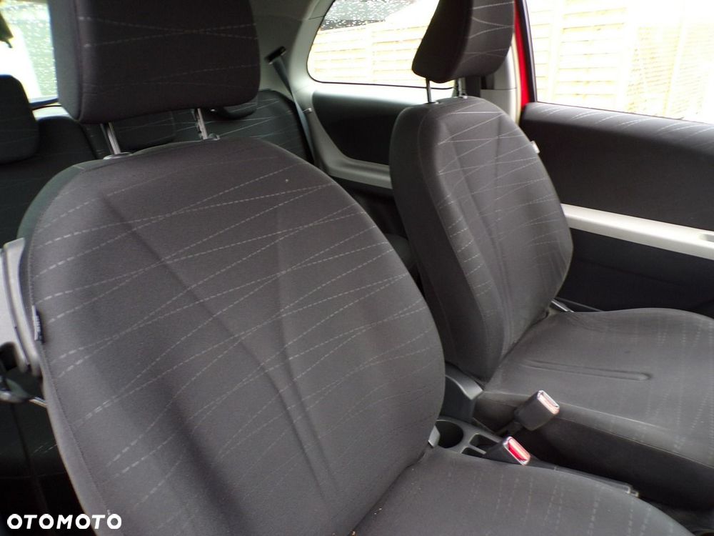 Toyota Yaris - 19