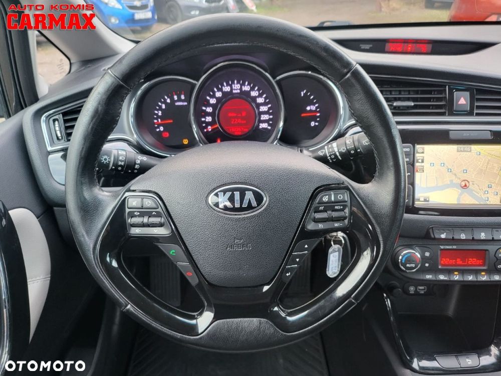 Kia Ceed 1.6 CRDi 136 ISG Platinum Edition - 28