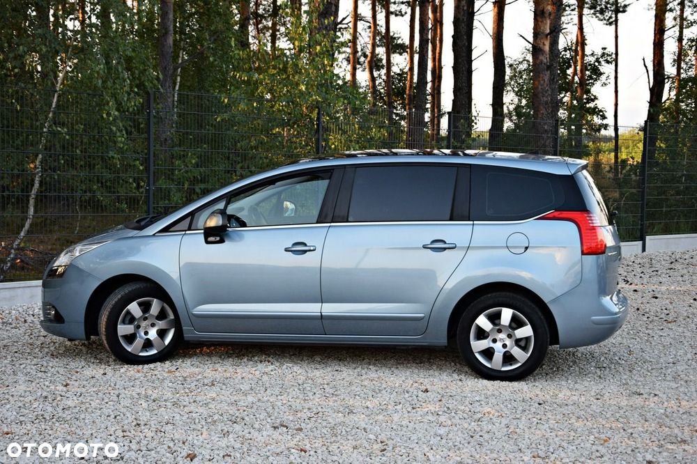 Peugeot 5008 - 22