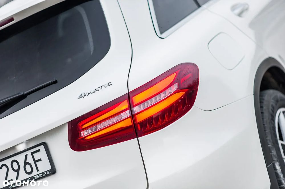 Mercedes-Benz GLC - 11