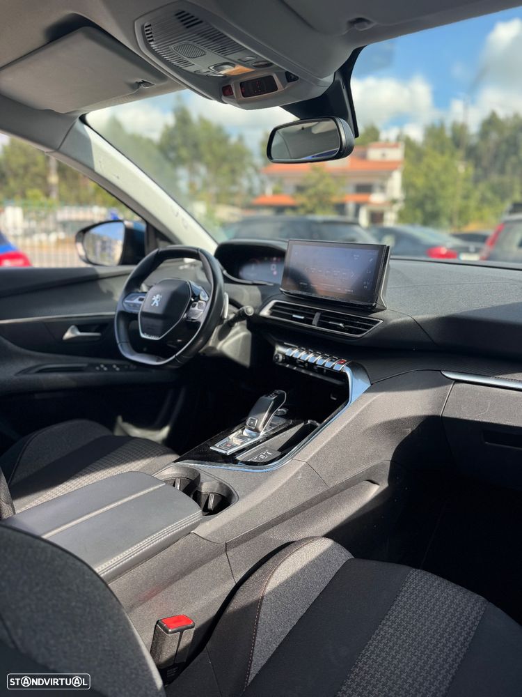 Peugeot 3008 1.5 BlueHDi Allure Pack EAT8 - 4