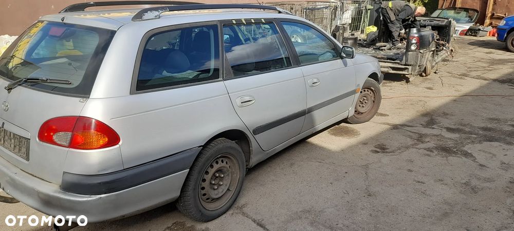 SILNIK DIESEL TOYOTA AVENSIS T22 2.0 D4D - 8