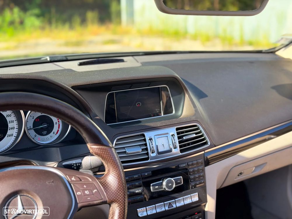 Mercedes-Benz E 220 CDi BlueEfficiency Auto - 25