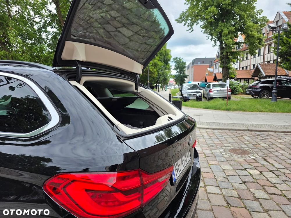 BMW Seria 5 520d mHEV Luxury Line - 29