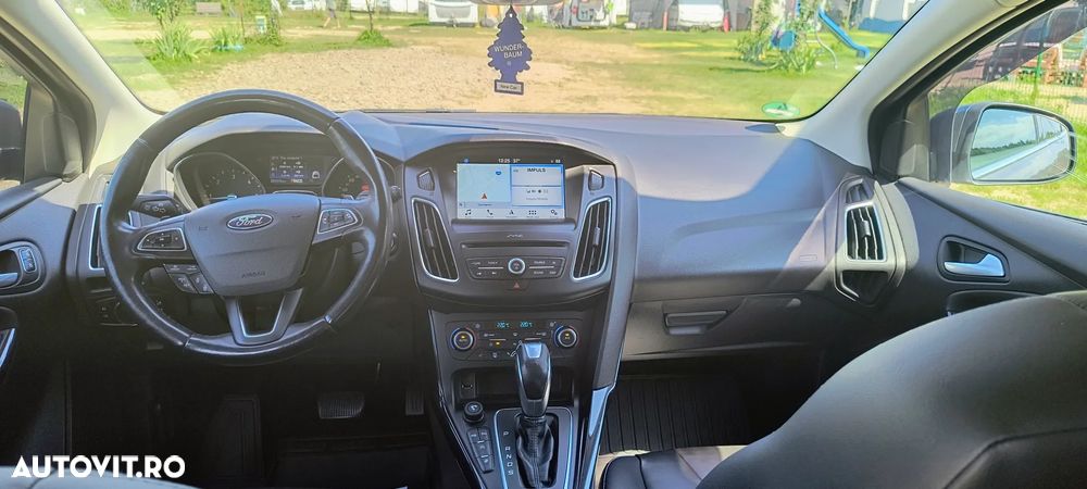 Ford Focus 2.0 TDCI Powershift Titanium - 7