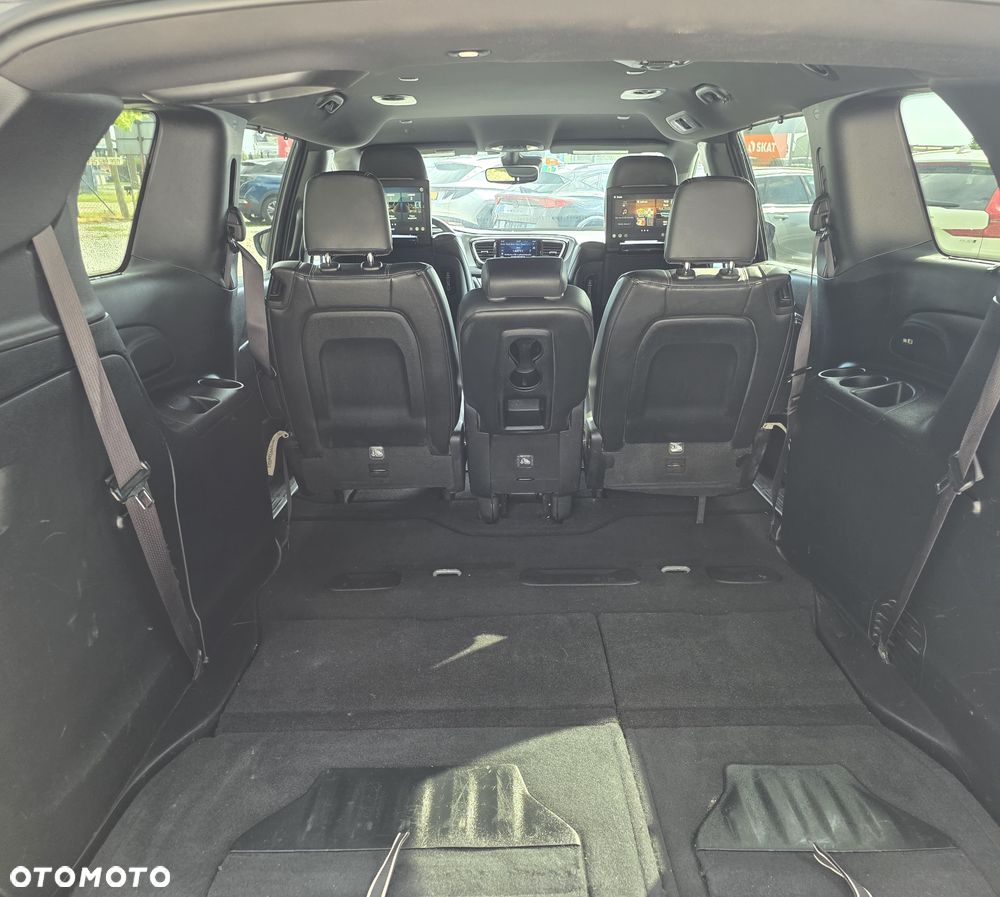 Chrysler Pacifica - 7
