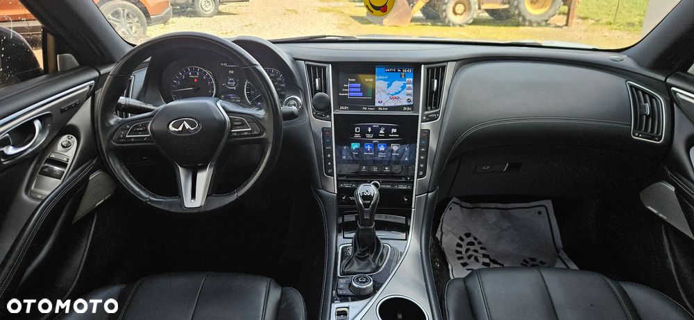 Infiniti Q60 - 14