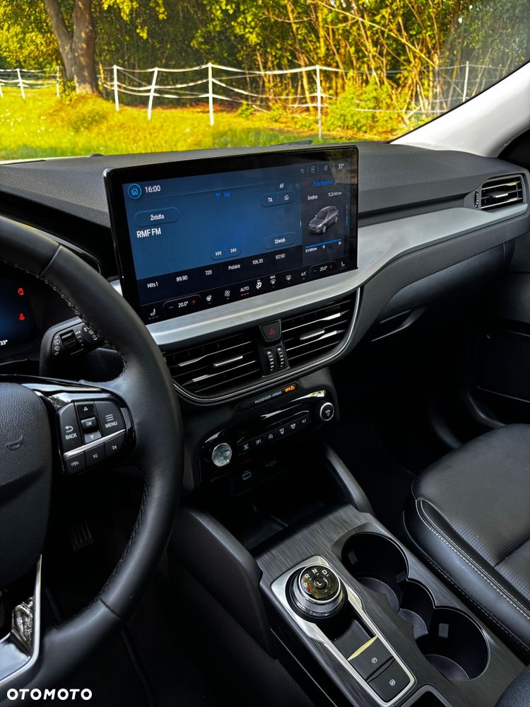 Ford Escape 2.0 EcoBoost AWD Titanium - 23