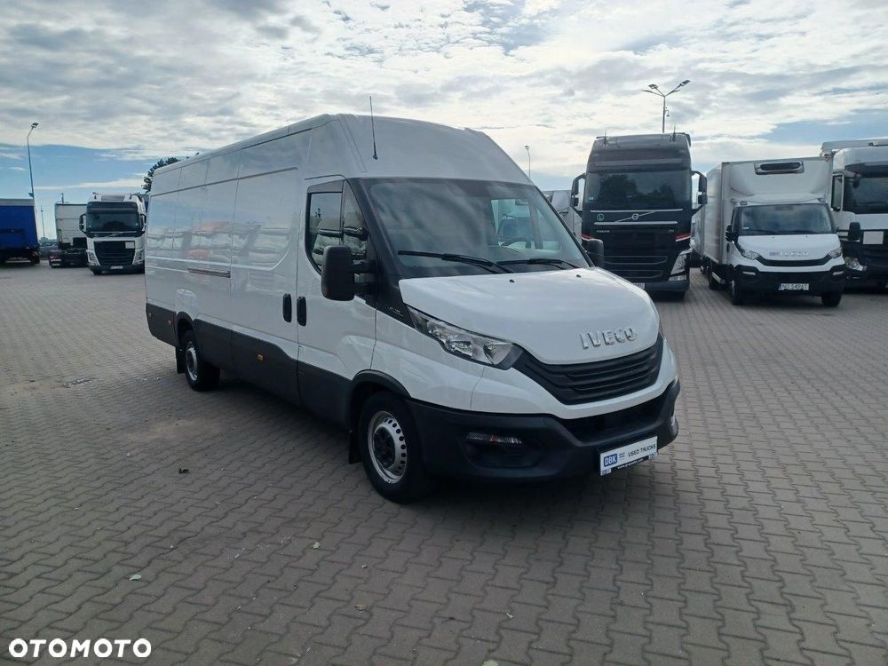 Iveco Iveco 35S16 Furgon (30379) - 2