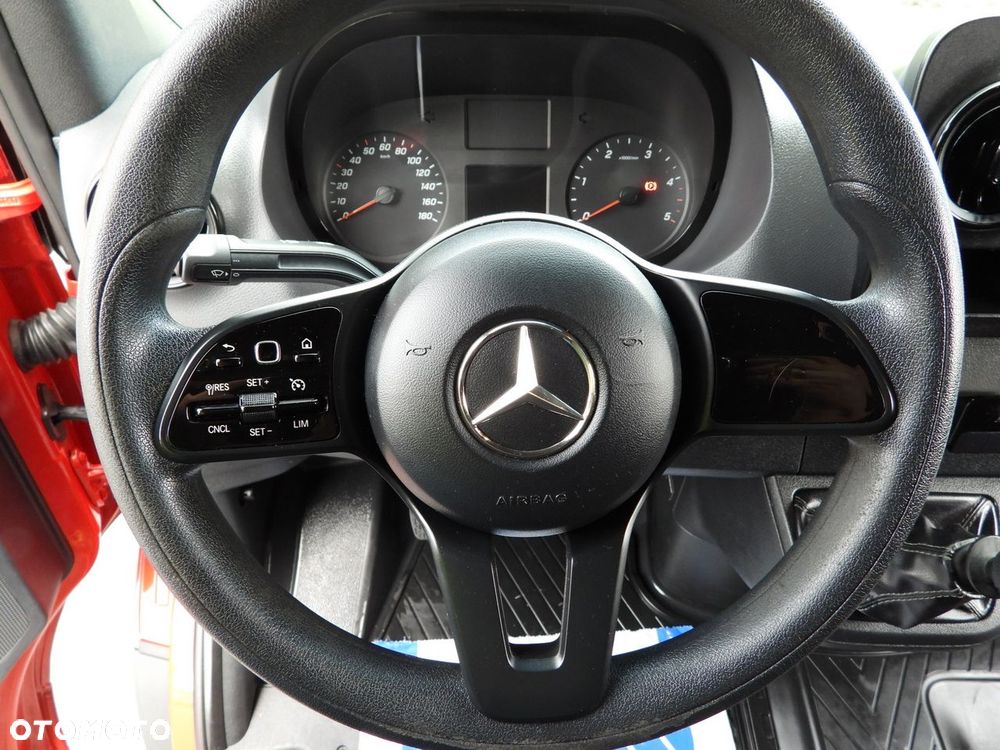 Mercedes-Benz SPRINTER 316  8 PALET PLANDEKA WINDA TEMPOMAT KLIMATYZACJA  160KM - 29