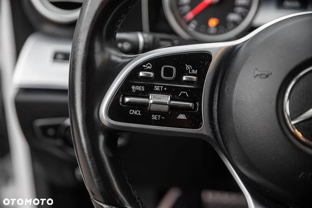 Mercedes-Benz Klasa E 220 d 4Matic All-Terrain 9G-TRONIC Exclusive - 20