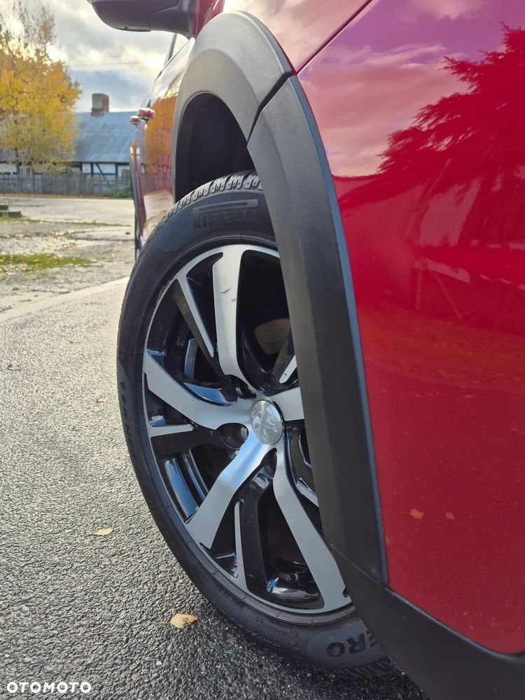 Peugeot 2008 BlueHDi FAP 120 STOP & START Allure - 28