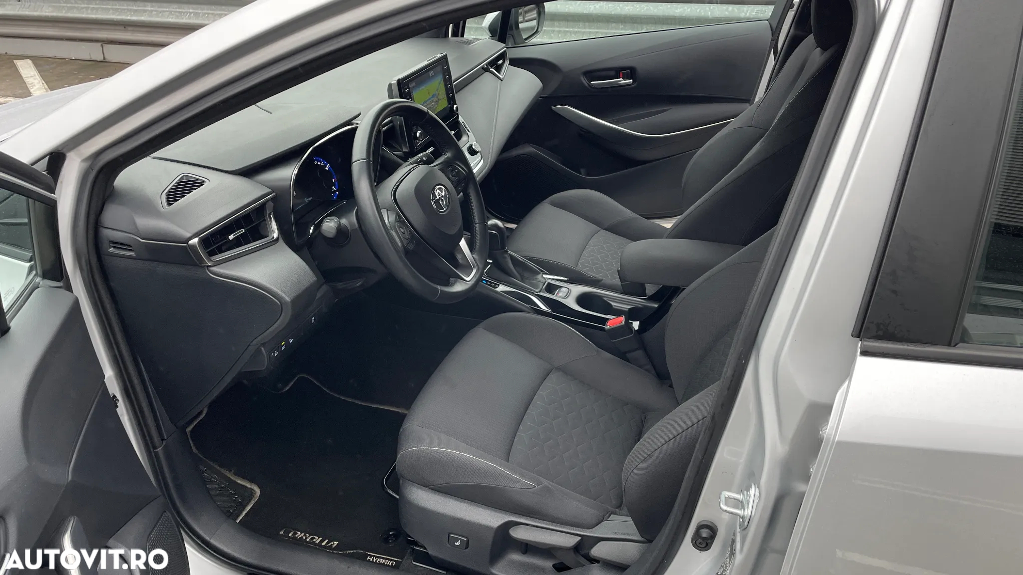 Toyota Corolla 1.8 Hybrid Comfort - 10