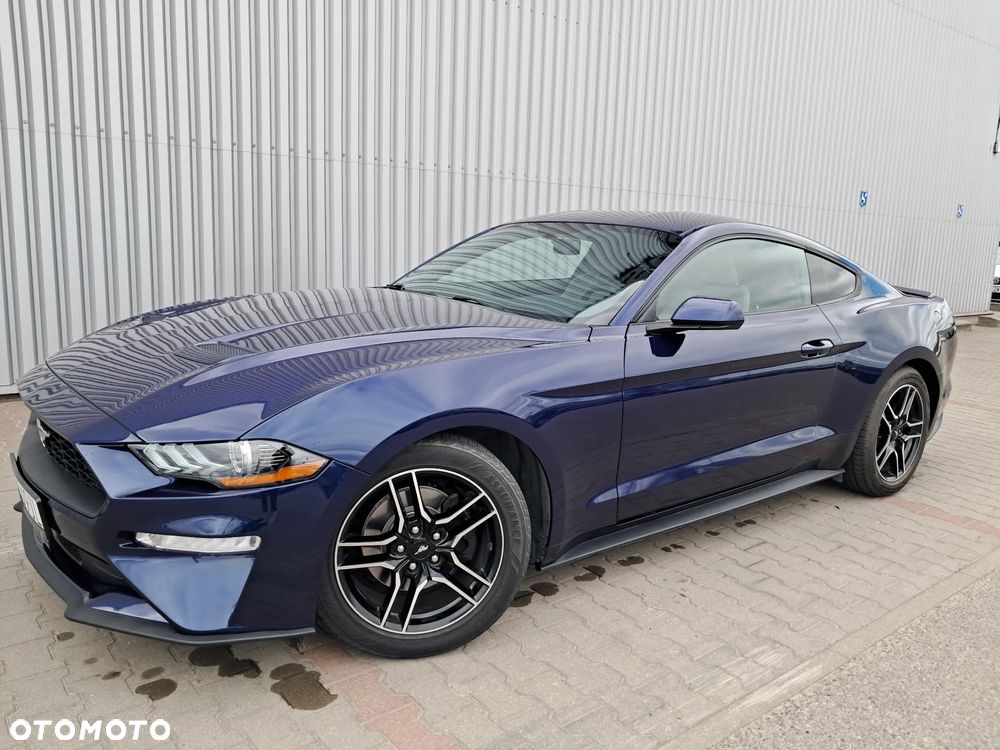 Ford Mustang - 2