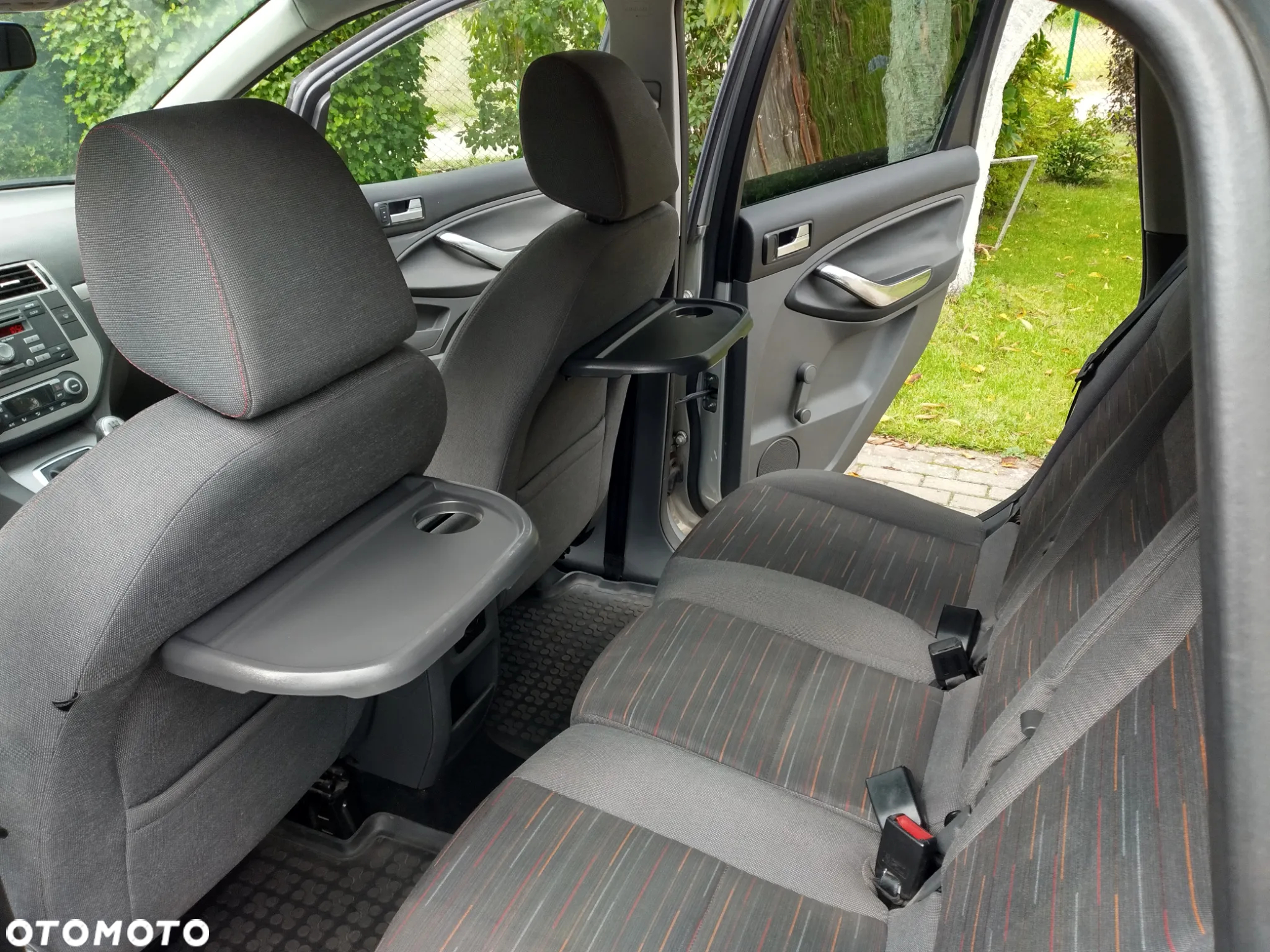 Ford C-MAX 1.8 TDCi Ambiente - 9